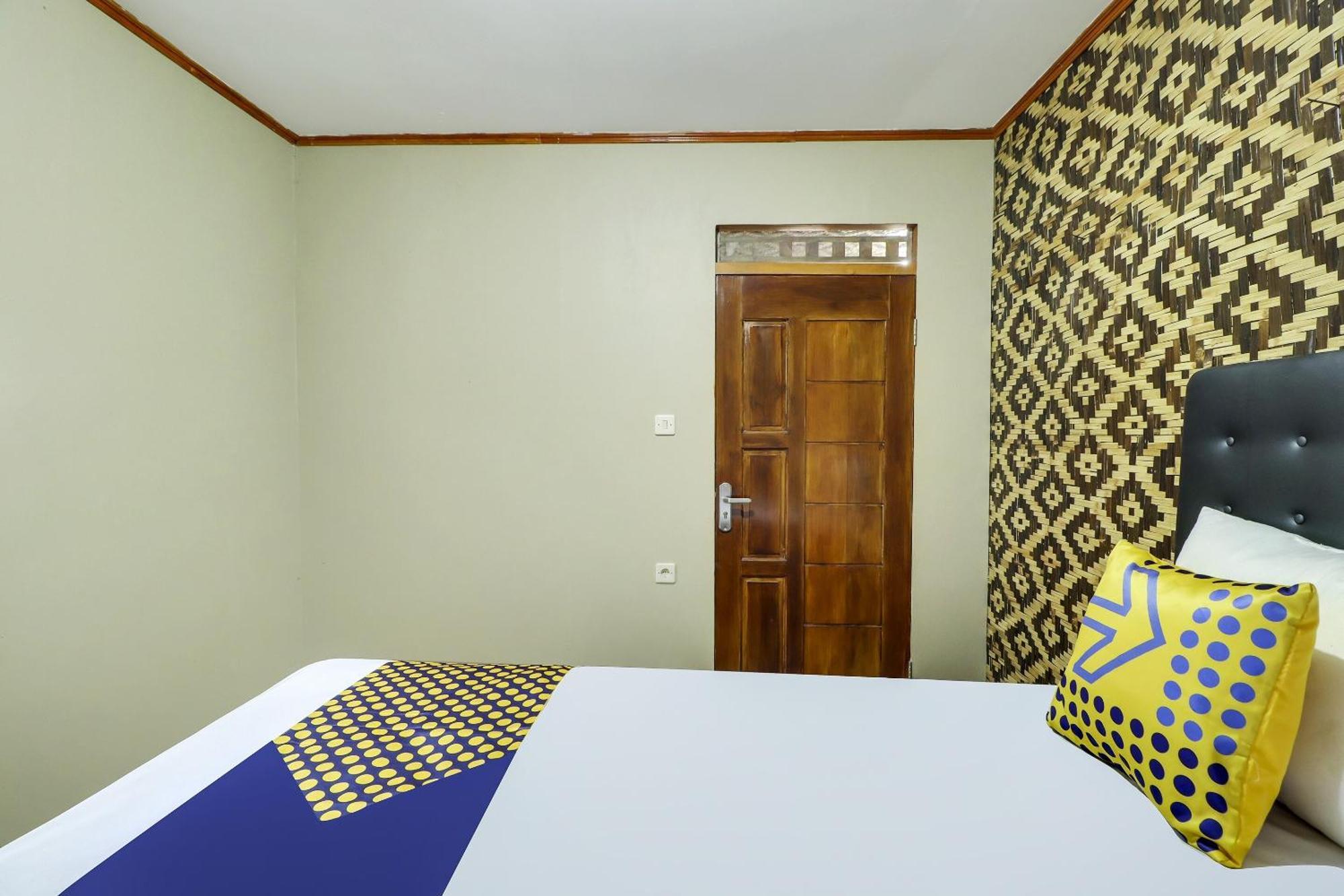 Oyo Homes 90956 Desa Wisata Guranteng Pendjalu 외부 사진