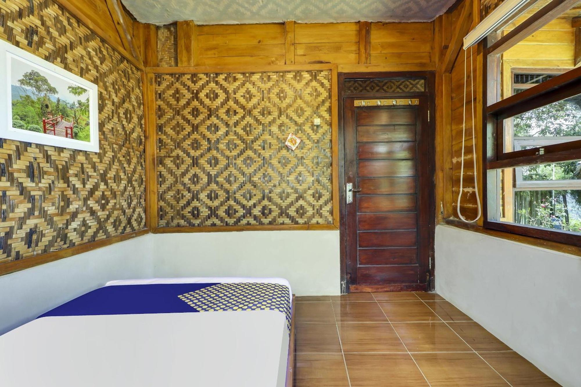 Oyo Homes 90956 Desa Wisata Guranteng Pendjalu 외부 사진