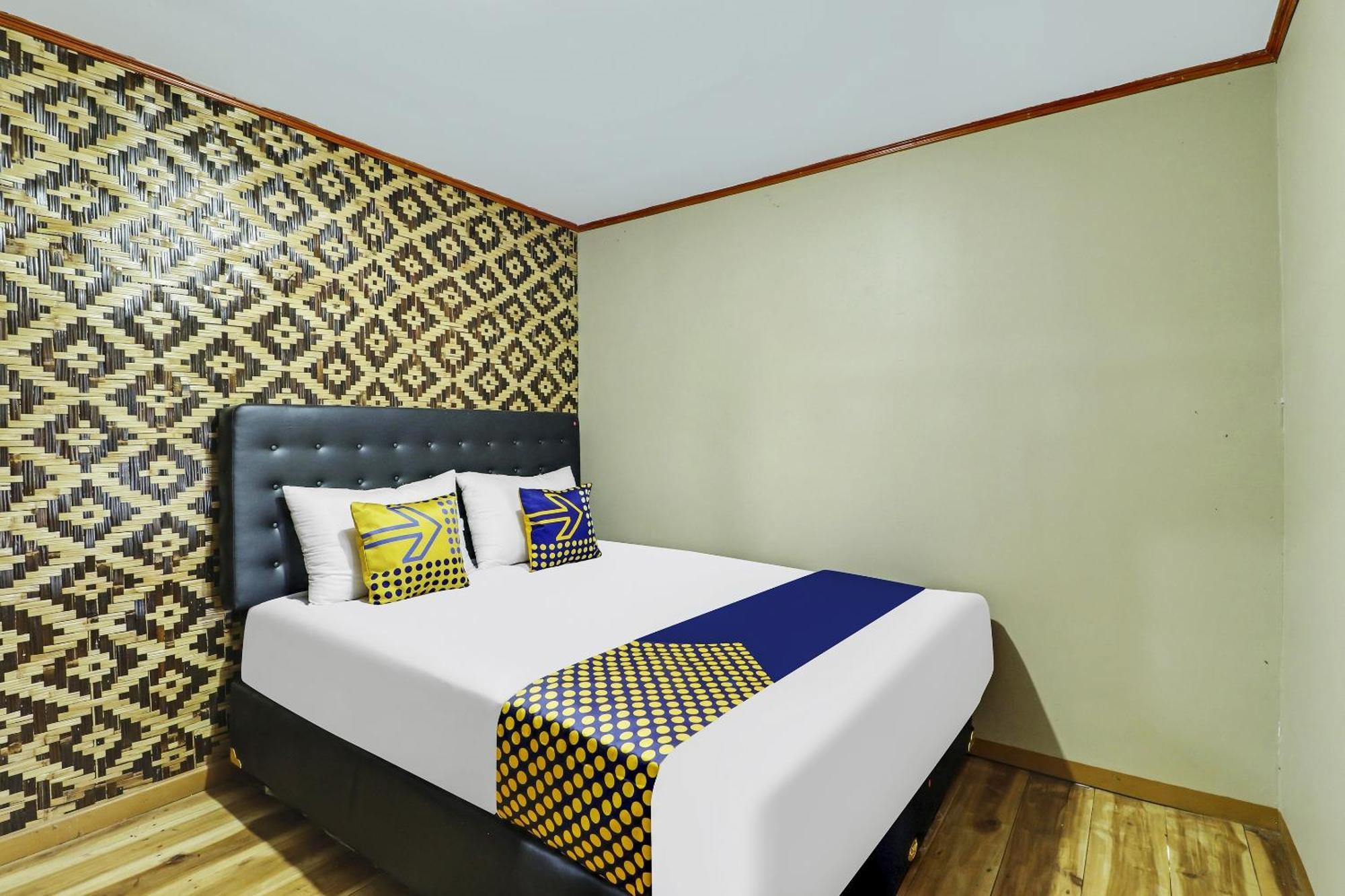 Oyo Homes 90956 Desa Wisata Guranteng Pendjalu 외부 사진