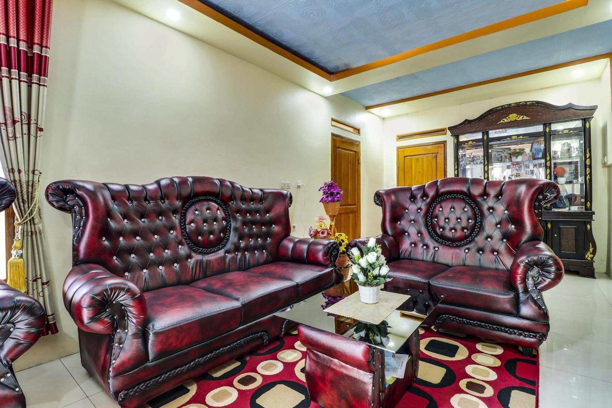 Oyo Homes 90956 Desa Wisata Guranteng Pendjalu 외부 사진