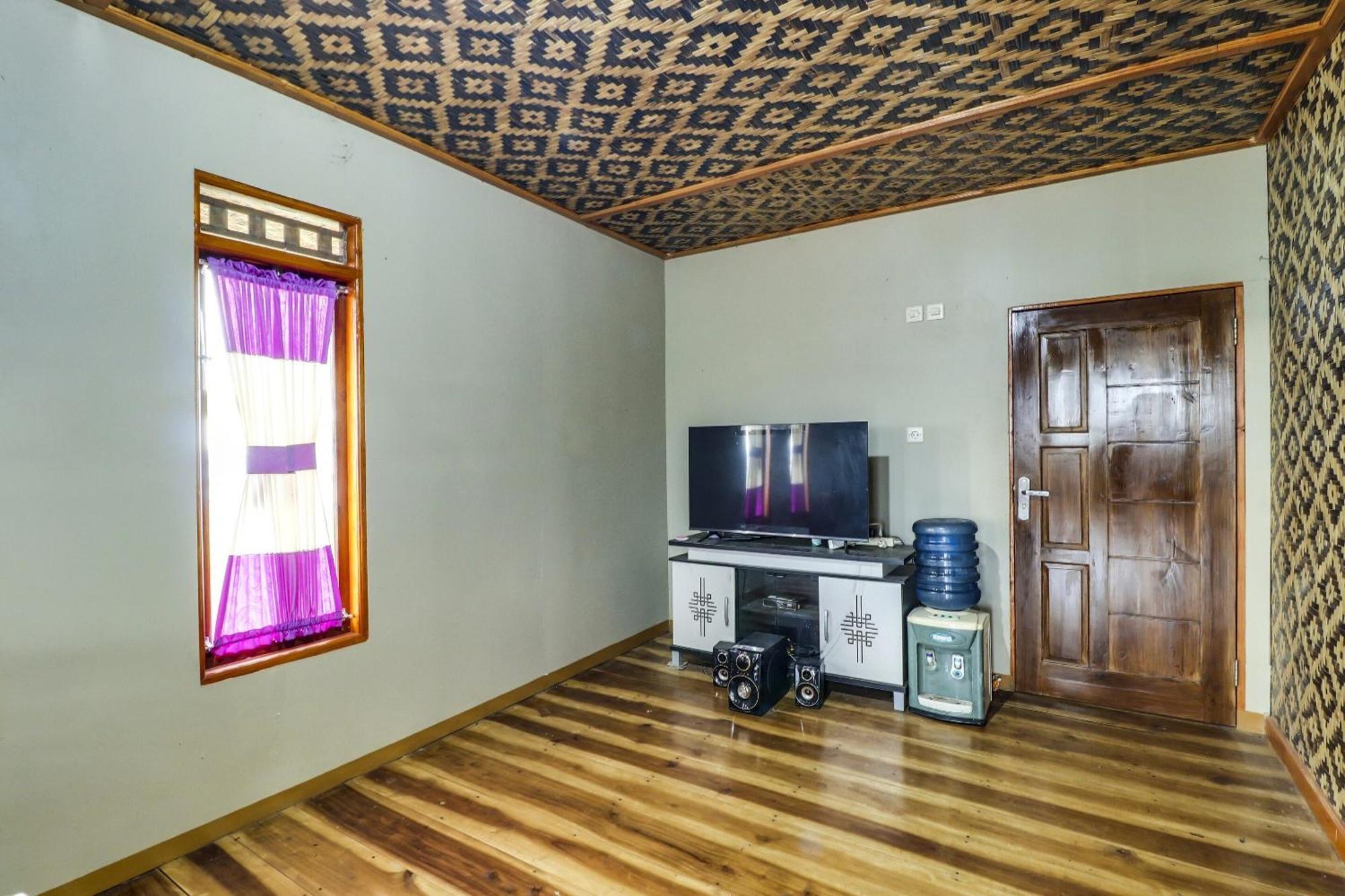 Oyo Homes 90956 Desa Wisata Guranteng Pendjalu 외부 사진